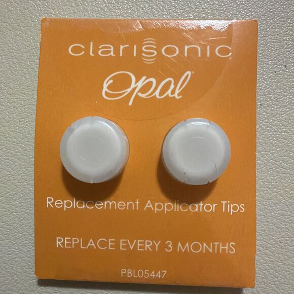 Clarisonic Opal Sonic Infusion System – Eye Serum Device with Charger Black - Picture 3 of 5